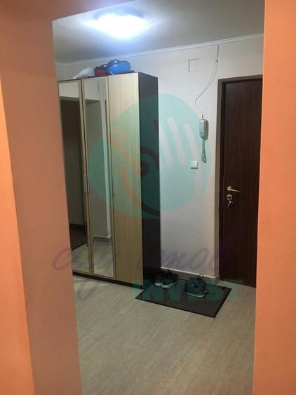 Apartament cu 4 camere decomandat, mobilat în Calea Călărașilor