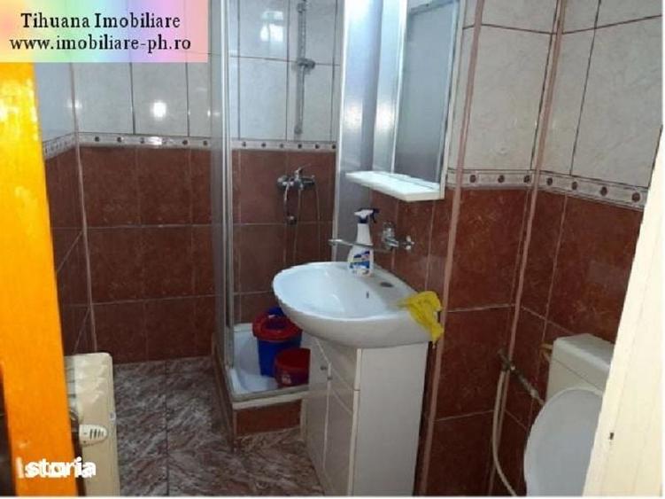 Apartament cu 2 camere decomandat în Republicii