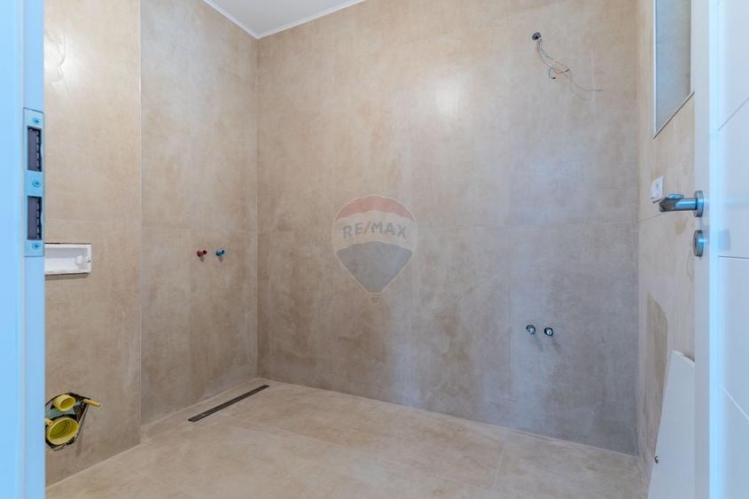 Duplex cu 5 camere cu Teren 276 Mp în Dâmbul Rotund