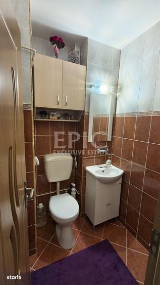 Apartament cu 3 camere decomandat în Pandurilor
