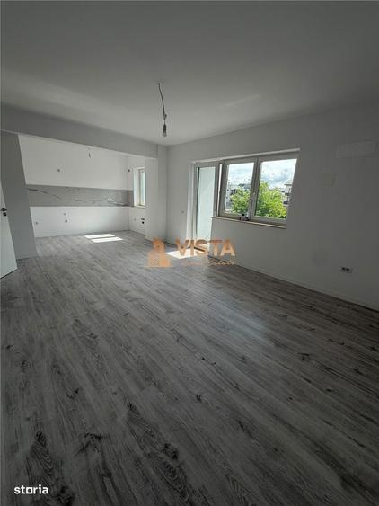 Apartament cu 3 camere în Tractorul