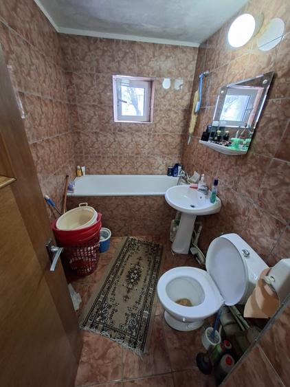 Apartament cu 2 camere decomandat, mobilat în Cug
