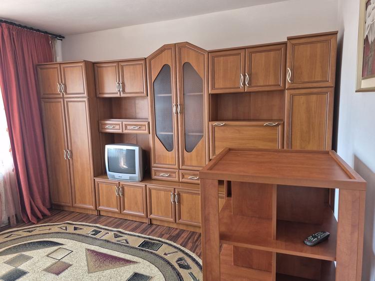 Garsonieră decomandată în Drumul Carului