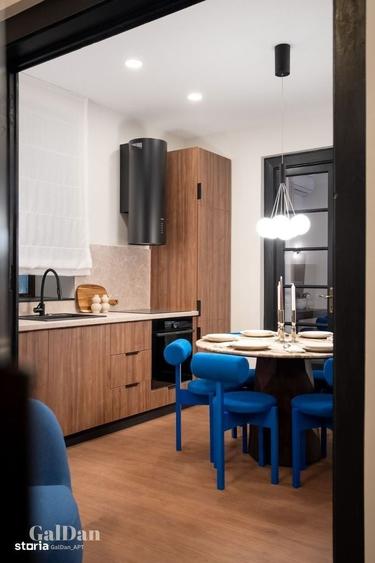 Apartament cu 4 camere în Universitate