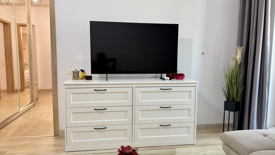 Apartament cu 2 camere decomandat, mobilat în Păcii