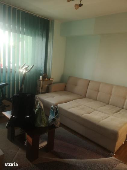 Apartament cu 3 camere decomandat în Militari