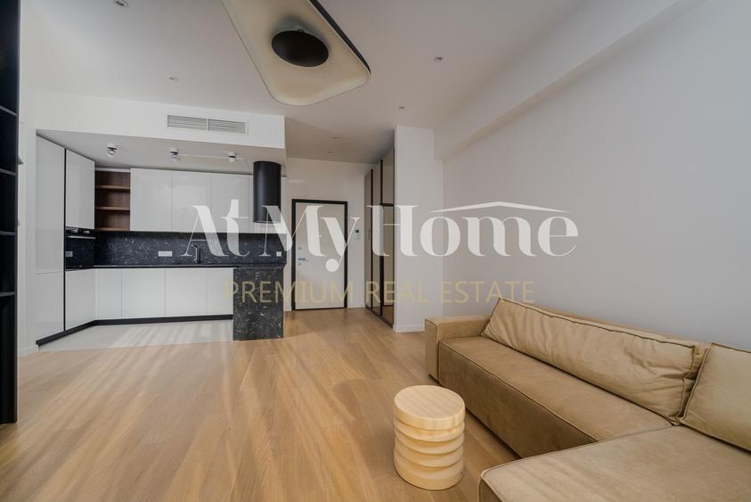 Apartament cu 3 camere decomandat, mobilat în Barbu Văcărescu