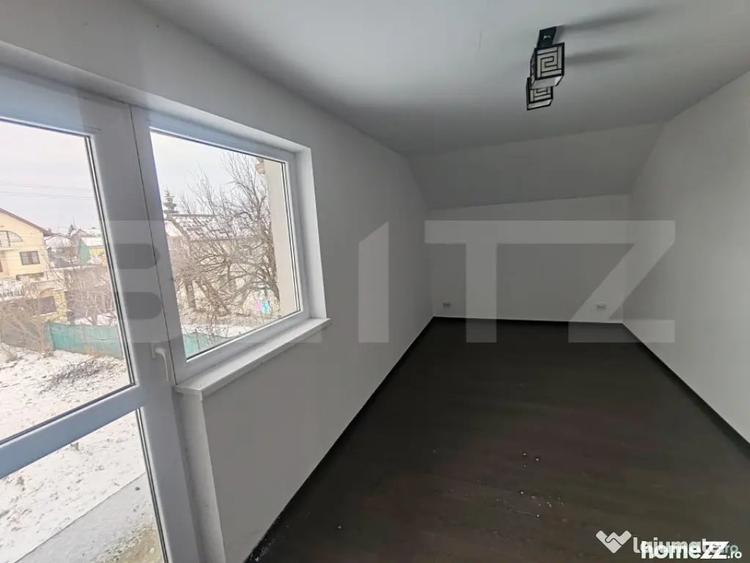 Casă cu 7 camere cu Teren 603 Mp în Central