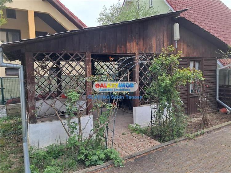 Casă cu 6 camere cu Garaj în Trivale