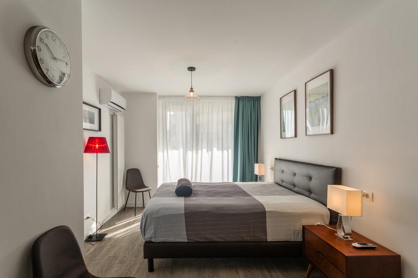 Apartament cu 2 camere semidecomandat, mobilat în Calea Victoriei