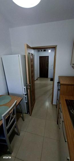 Garsonieră decomandată în Central