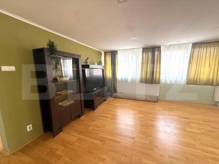 Apartament de vanzare - 3 Camere - 140mp - Ultracentral - 7