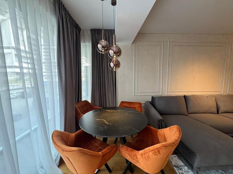 Apartament cu 2 camere semidecomandat, mobilat în Barbu Văcărescu