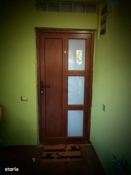 Casă cu 3 camere cu Teren 250 Mp în Central