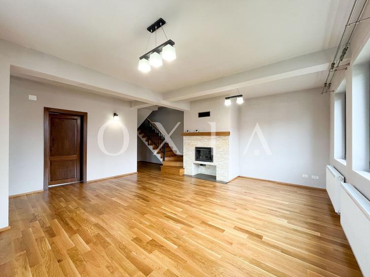 Duplex cu 4 camere cu Canalizare în Giroc