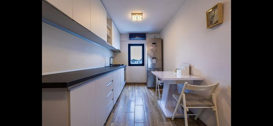Apartament cu 3 camere decomandat în Nicolae Bălcescu