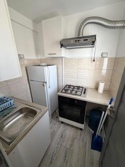 Apartament cu 2 camere semidecomandat în Exterior Vest