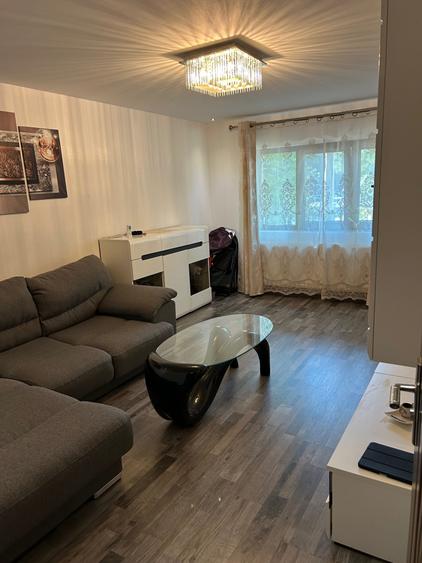 Apartament cu 2 camere decomandat în Exterior Vest