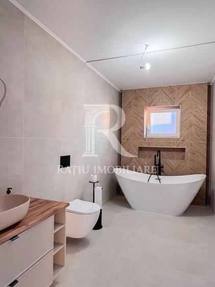 Casă individuală cu 4 camere cu Canalizare în Nojorid