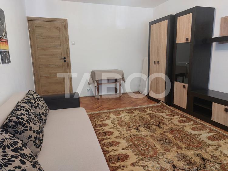 Apartament cu 2 camere decomandat, mobilat în Calea Dumbrăvii
