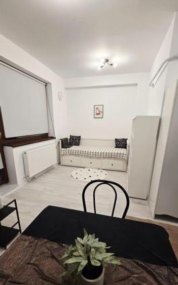 Garsonieră nedecomandată, mobilată în Titan