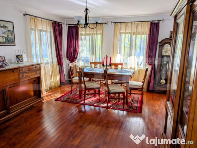 Casă cu 4 camere cu Teren 1000 Mp în Bucium