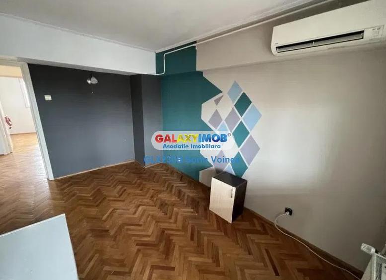 Apartament cu 4 camere decomandat în Berceni