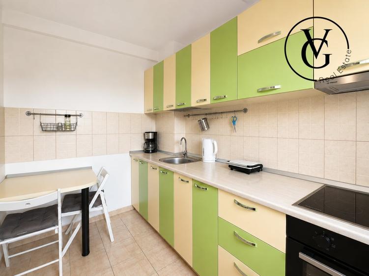 Apartament cu 2 camere decomandat, mobilat în Kamsas