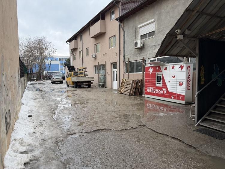 Spațiu comercial, de 300 mp, în Sebastian