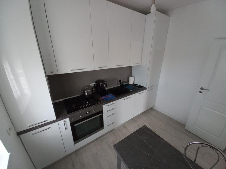Apartament cu 2 camere decomandat, mobilat în Giroc — fotografia 1