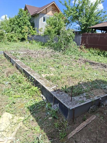 Teren de 1000 mp, în Petrăchioaia