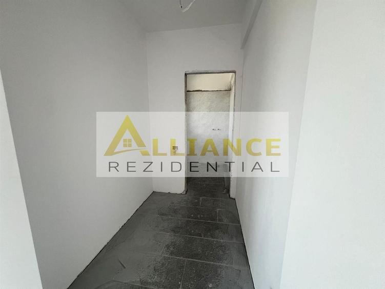 Vila Individuala - 5 camere-3 bai-Strada Miorita-500 M  de STV - 17