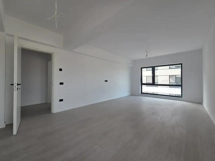 Apartament cu 4 camere decomandat în Theodor Pallady