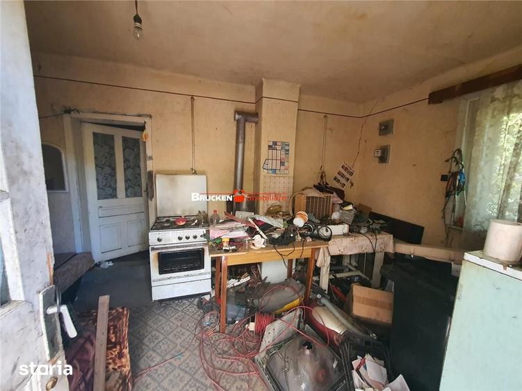 Casă cu 2 camere cu Teren 719 Mp în Sud