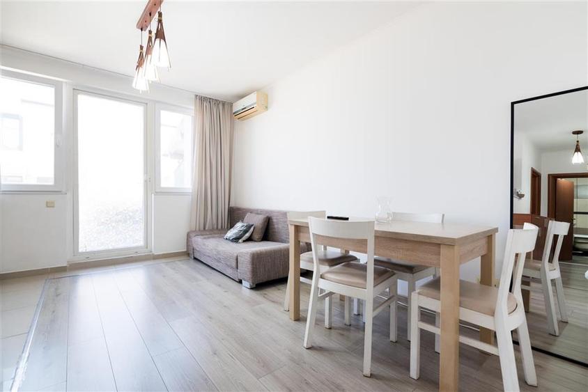 Apartament cu 2 camere decomandat în Nufărul