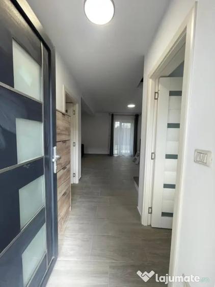 Casă cu 3 camere cu Teren 300 Mp în Ipotești