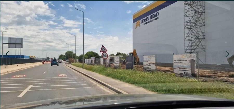 Spațiu comercial, în Central