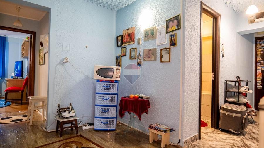 Apartament cu 2 camere decomandat, mobilat în Colentina