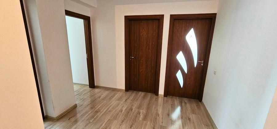 Apartament cu 3 camere decomandat, mobilat în 1 Decembrie 1918