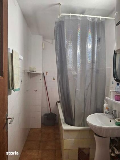 Apartament cu 3 camere decomandat, mobilat în Rahova