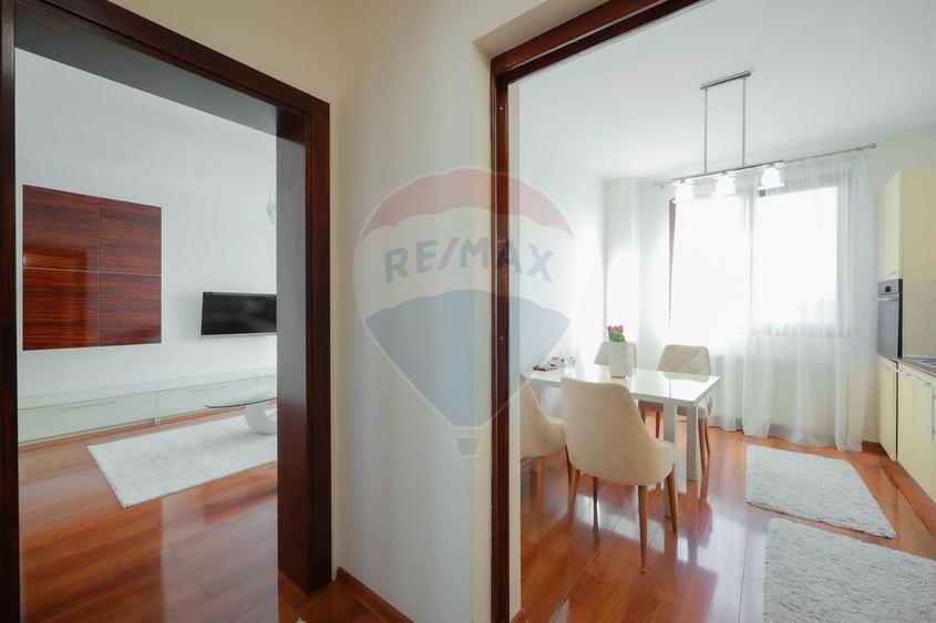 Apartament cu 2 camere decomandat, mobilat în Ultracentral