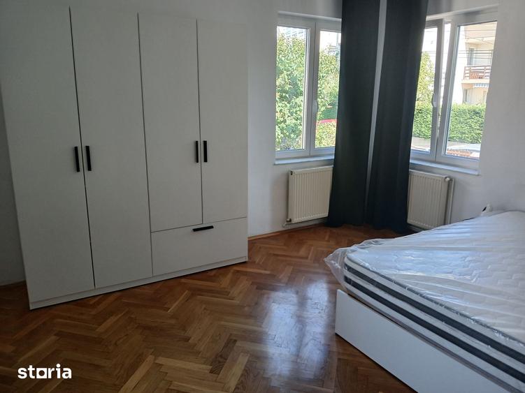 Ap. 2 camere, in casa cu gradina, Grigorescu, str. Sinaia - 1
