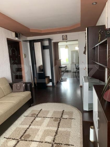 Apartament cu 3 camere decomandat, mobilat în Craiter