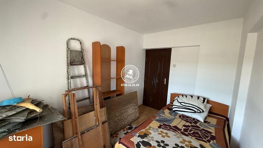 Apartament cu 4 camere în Alexandru cel Bun