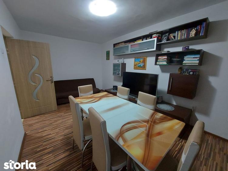 Apartament cu 2 camere decomandat în Micro 6