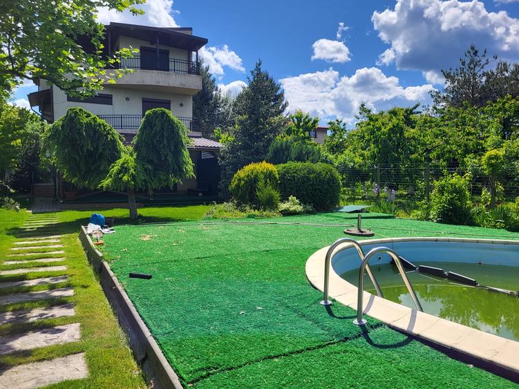 Casă cu 6 camere cu Piscina în Snagov