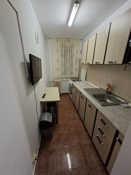 Garsonieră decomandată în Drumul Taberei