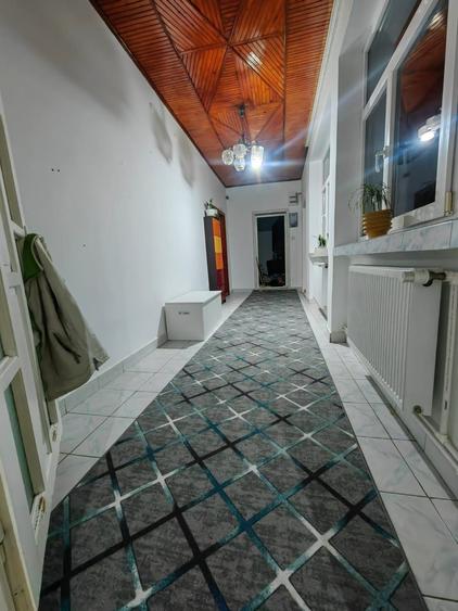 Casă cu 4 camere în Semlac