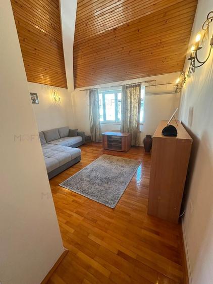 Casă individuală cu 6 camere cu Canalizare în Herăstrău