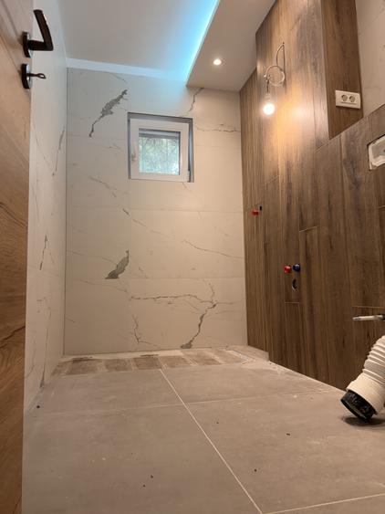 Apartament cu 3 camere decomandat în Complex Studențesc
